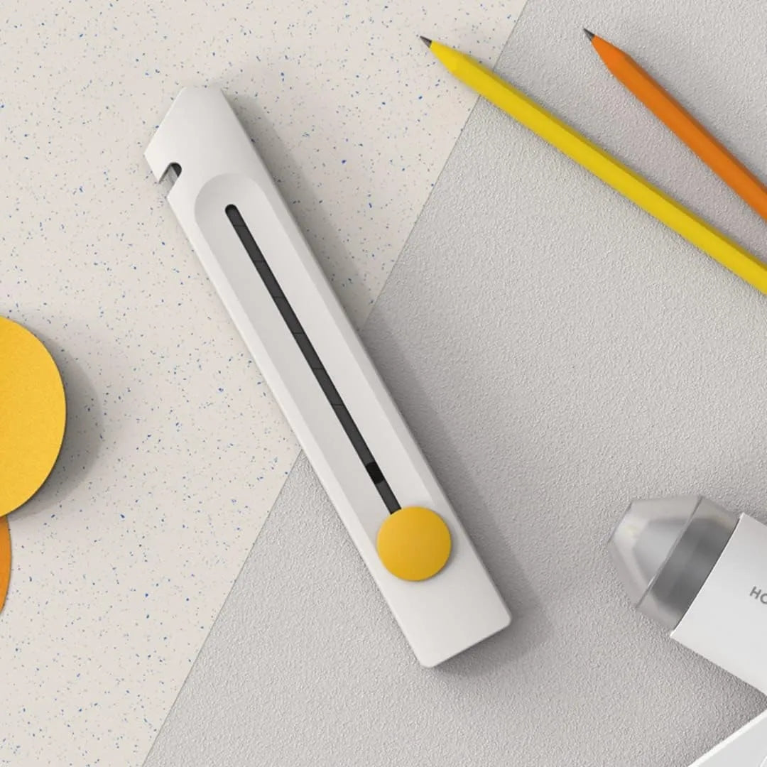 HOTO Utility Knife มีดคัตเตอร์ สำหรับงานอเนกประสงค์ ใบมีด SK5 แบบเลื่อนเก็บได้ เคลือบสีดำป้องกันสนิม