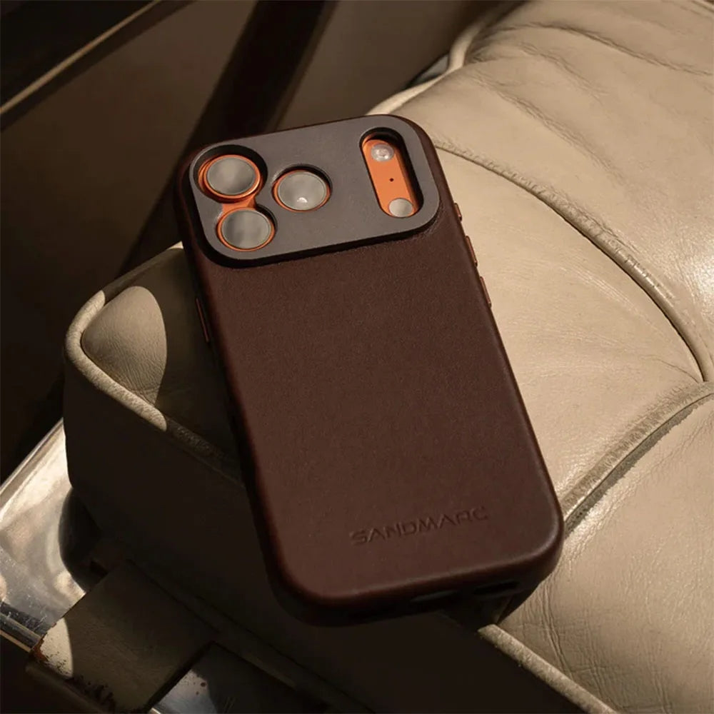 Sandmarc Pro Leather Case เคสกันกระแทกสำหรับ iPhone 17 Air / 17 Pro สี Brown