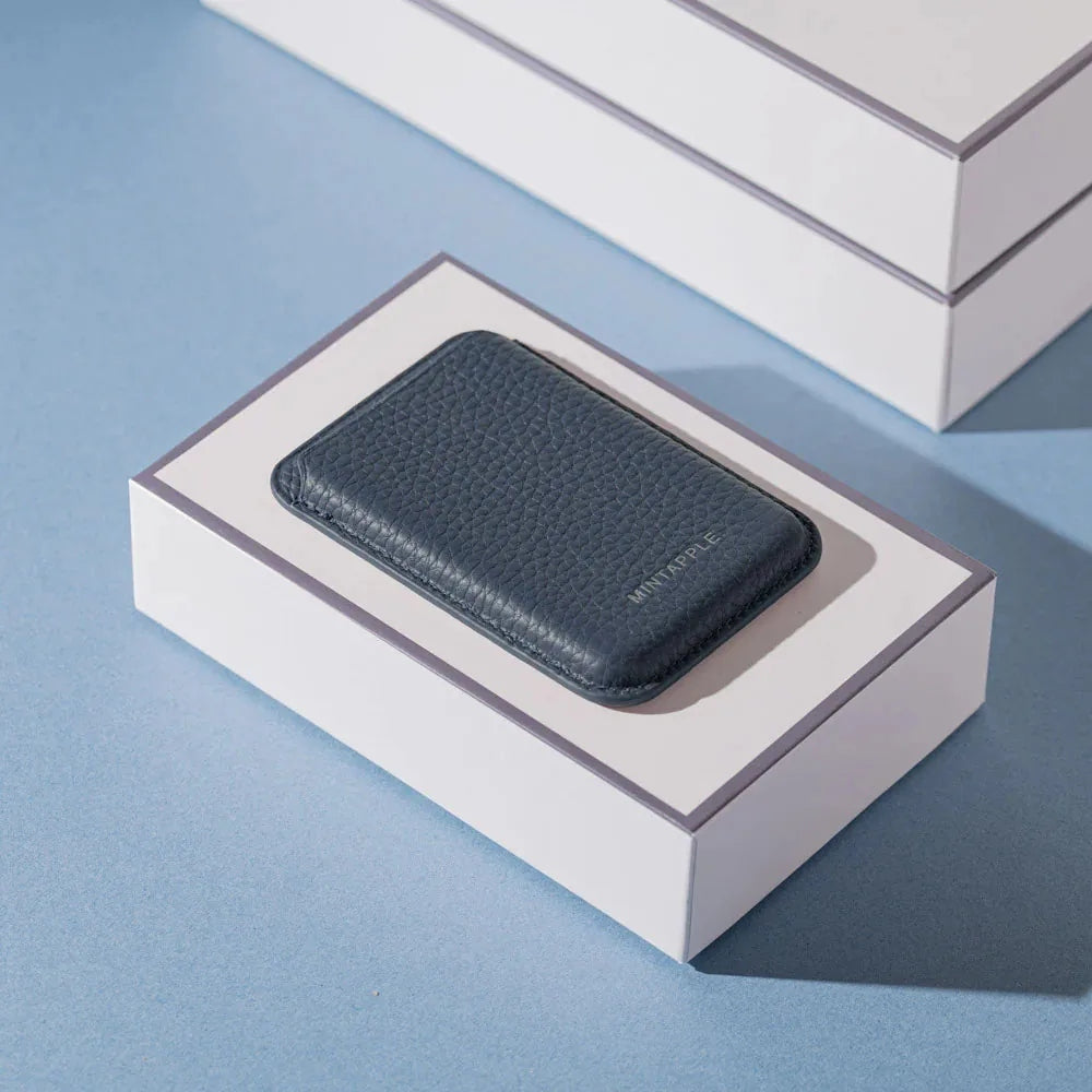 MINTAPPLE. Top Grain Leather Magsafe Wallet ที่เก็บบัตรติดหลังมือถือ วัสดุหนังวัว Italian