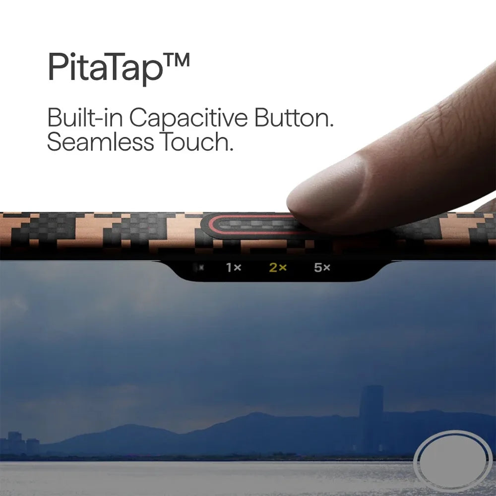 Pitaka Happiness Rides In Edge Case (PitaTap™) เคสสำหรับ 17 Pro /17 Pro Max - สี Ebony