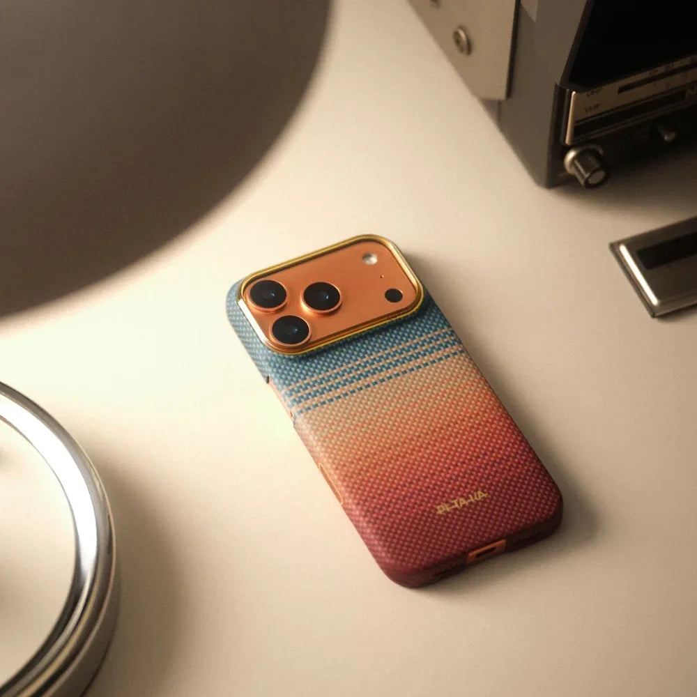Pitaka Sunset 2.0 Edge Case เคสเส้นใยอะรามิด สำหรับ 17 Air /17 Pro /17 Pro Max สี California Dream