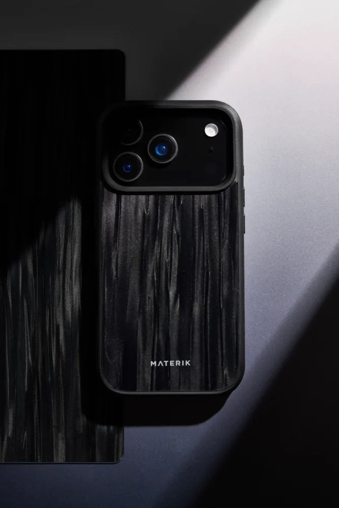 Materik Luxury & Personalized เคสกันกระแทกสำหรับ iPhone 17 Pro / 17 Pro Max สี Black Ocean