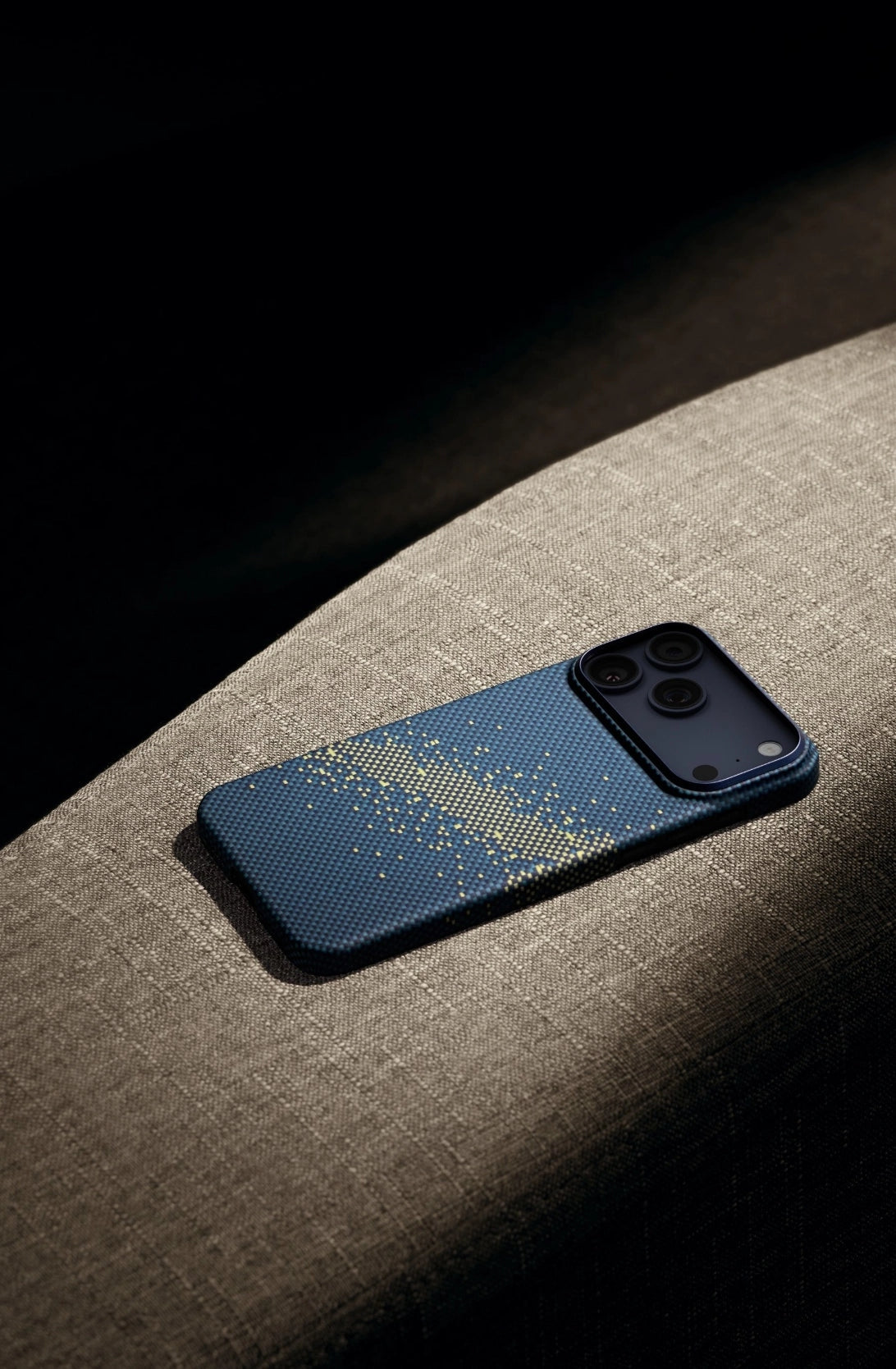 Pitaka Starpeak Ultra-Slim เคสเส้นใยอะรามิดเกรดพรีเมียม สำหรับ iPhone 17/ 17 Air/ 17 Pro/ 17 Pro Max