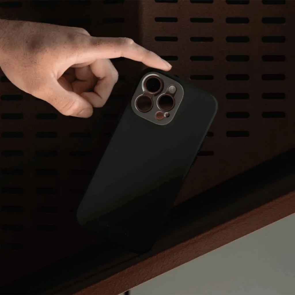 Sandmarc Pro Case เคสวัสดุ Polymer เกรดอุตสาหกรรม สำหรับ 16 Pro Max